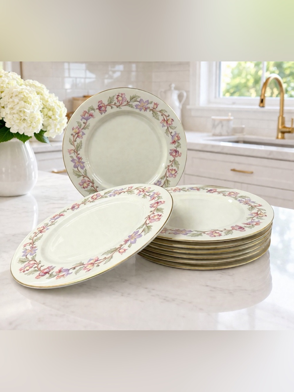 Castleton Fantasy Dinner Plates 10 3/4” Gold Trim Floral Set 8 USA Vintage